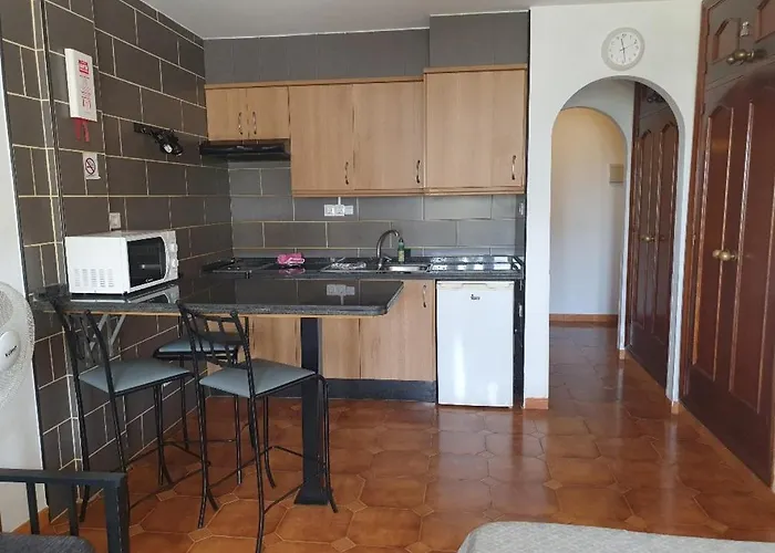 Hotel Pueblo Torviscas 3*